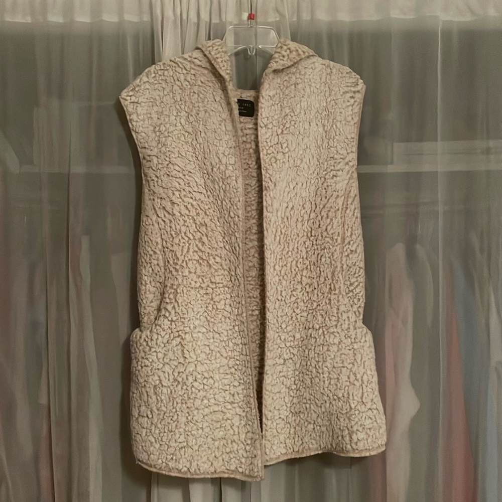 Sherpa Hooded Vest